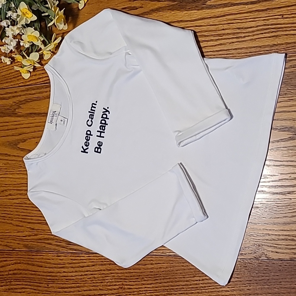 Speechless NWOT Be Happy Shirt - Girl's Small